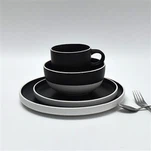 16-częściowy dwukolorowy zestaw ceramiki szkliwionej